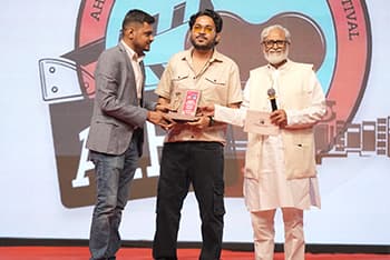 https://ahmedabadinternationalfilmfestival.com/festivaladmin/upload/gallery/3WzGDqLu.jpg
