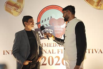  https://ahmedabadinternationalfilmfestival.com/festivaladmin/upload/gallery/AwubCJp1.jpg