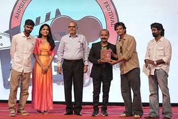  https://ahmedabadinternationalfilmfestival.com/festivaladmin/upload/gallery/EtKDrHOh.jpg