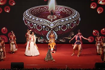  https://ahmedabadinternationalfilmfestival.com/festivaladmin/upload/gallery/SOFL8Yoy.jpg