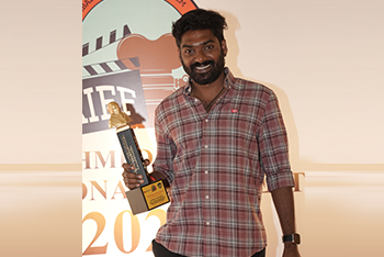  https://ahmedabadinternationalfilmfestival.com/festivaladmin/upload/gallery/Z86XGBON.jpg