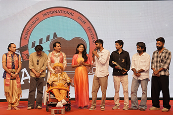  https://ahmedabadinternationalfilmfestival.com/festivaladmin/upload/gallery/l36RwDfj.jpg