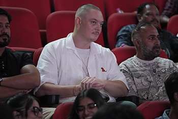  https://ahmedabadinternationalfilmfestival.com/festivaladmin/upload/gallery/uvsPm4n5.jpg