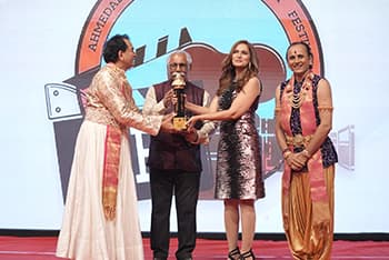  https://ahmedabadinternationalfilmfestival.com/festivaladmin/upload/gallery/wOeXD6qf.jpg
